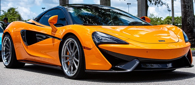 McLaren auto